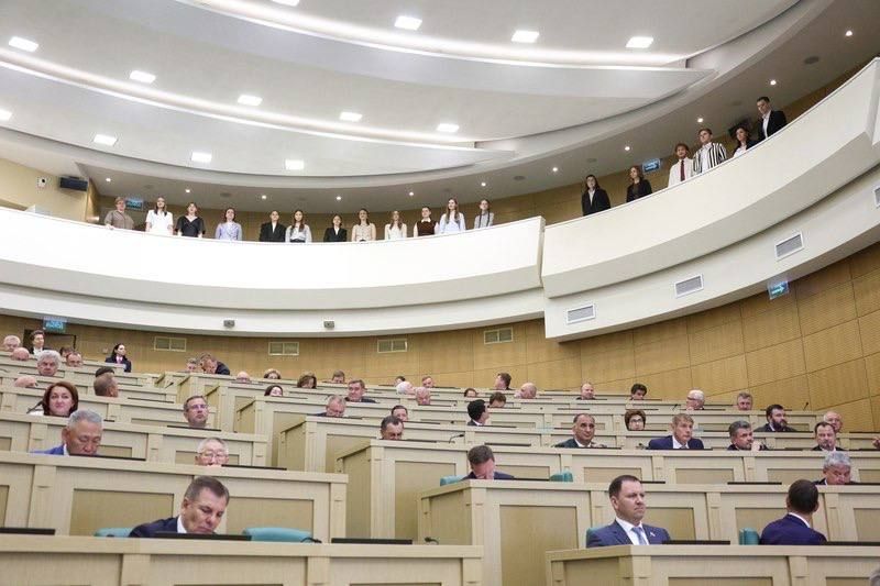 Александр Волошин: #пленарноезаседание_СФ. Сегодня в Совете Федерации прошло очередное пленарное заседание под председательством Валентины Ивановны Матвиенко Александр Волошин: #пленарноезаседание_СФ. Сегодня в Совете Федерации прошло очередное пленарное заседание под председательством Валентины Ивановны Матвиенко