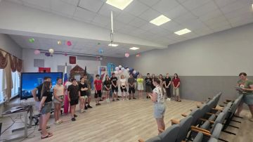 ВСТРЕЧА СО ШКОЛЬНИКАМИ. На этой неделе Чекалова Эльвина Ивановна депутат Мангушского муниципального совета, член фракции Всероссийской политической партии «Единая Россия» в Мангушском муниципальном совете провела встречу с...