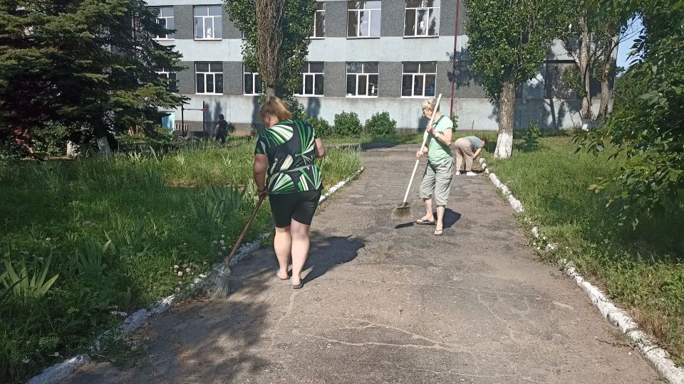 Сегодня, 18 июня, МБУДО «Спортивная школа № 2 города Макеевки», ГБДОУ «Детский сад № 29 общеразвивающего вида городского округа Макеевка», ГБПОУ «Макеевский техникум промышленных технологий им. Ф. И. Бачурина» в рамках акции... Сегодня, 18 июня, МБУДО «Спортивная школа № 2 города Макеевки», ГБДОУ «Детский сад № 29 общеразвивающего вида городского округа Макеевка», ГБПОУ «Макеевский техникум промышленных технологий им. Ф. И. Бачурина» в рамках акции...
