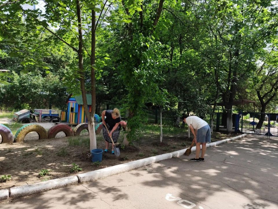 18 июня 2026 года, в рамках проекта «Городская среда», реализуемого Единой Россией , жители Кировского района приняли участие в традиционной экологической акции «Чистый четверг» 18 июня 2026 года, в рамках проекта «Городская среда», реализуемого Единой Россией , жители Кировского района приняли участие в традиционной экологической акции «Чистый четверг»