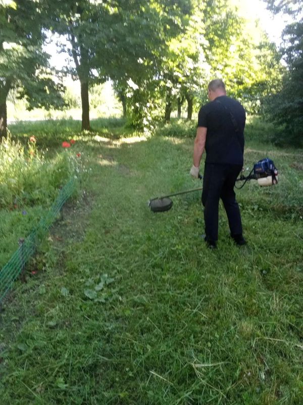 В соответствии с планом благоустройства и поддержания санитарного состояния территорий, производственный участок города Дебальцево, посёлка городского типа Мироновский и города Светлодарск Енакиевского филиала по управлению... В соответствии с планом благоустройства и поддержания санитарного состояния территорий, производственный участок города Дебальцево, посёлка городского типа Мироновский и города Светлодарск Енакиевского филиала по управлению...