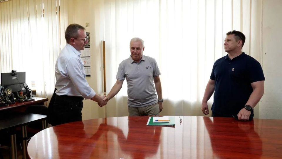 Рабочий день в Харцызском муниципальном округе выдался по-настоящему плотным Рабочий день в Харцызском муниципальном округе выдался по-настоящему плотным