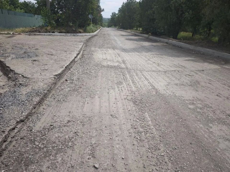 Якутия завершила фрезеровку на улице Калинина в Докучаевске Якутия завершила фрезеровку на улице Калинина в Докучаевске