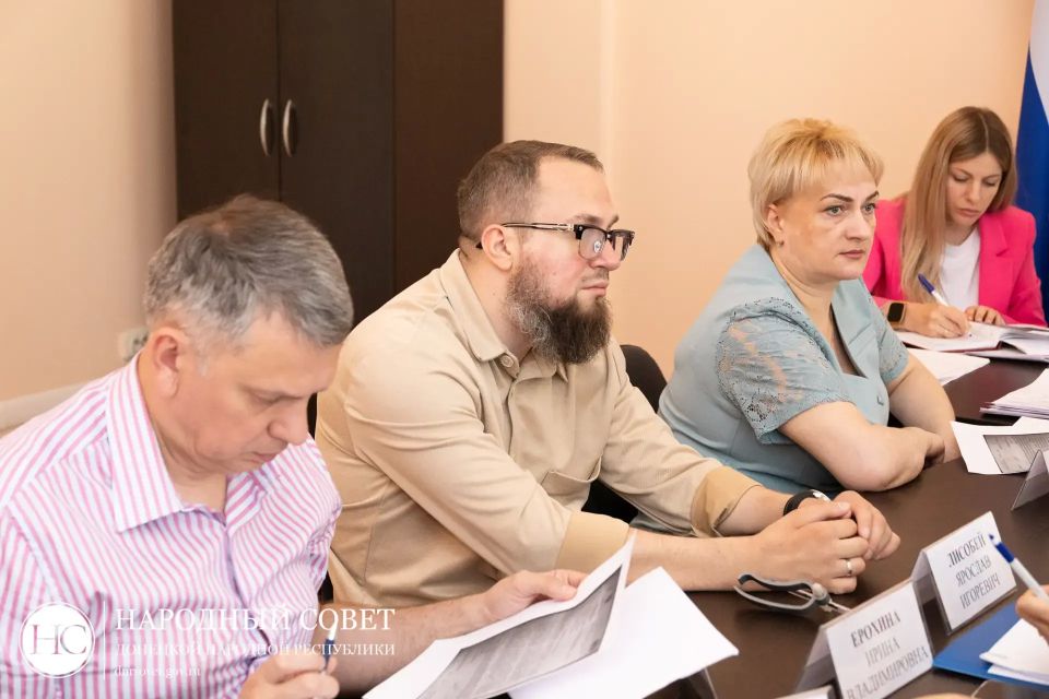 Льготный проезд для отдельных категорий граждан и компенсации пострадавшим от агрессии ВФУ обсудили в Народном Совете Льготный проезд для отдельных категорий граждан и компенсации пострадавшим от агрессии ВФУ обсудили в Народном Совете