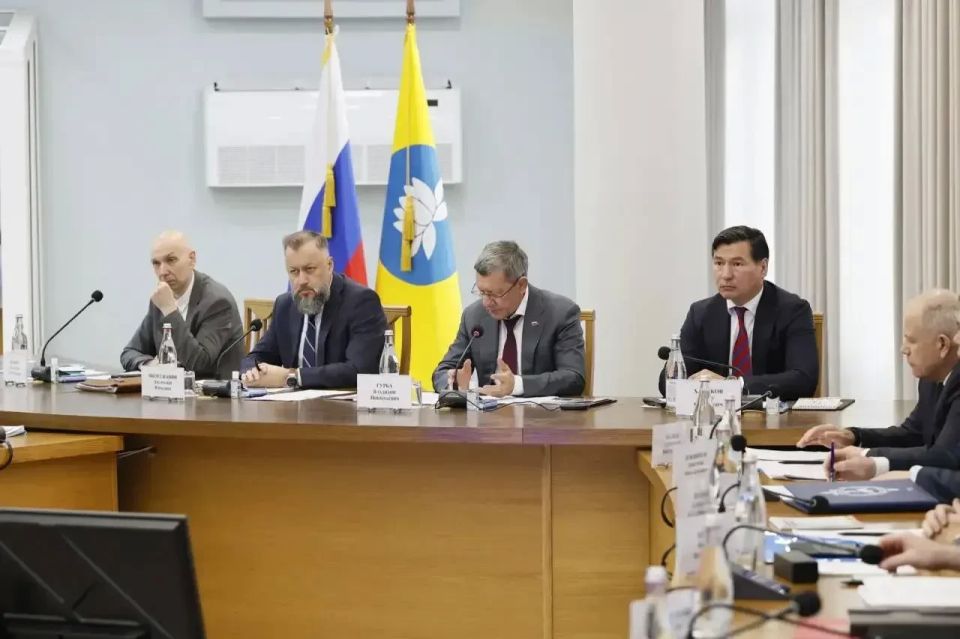 В Калмыкии состоялся ежегодный семинар-совещание на тему "О практике и задачах органов исполнительной власти субъектов Российской Федерации по реализации Стратегии государственной национальной политики Российской Федерации" В Калмыкии состоялся ежегодный семинар-совещание на тему "О практике и задачах органов исполнительной власти субъектов Российской Федерации по реализации Стратегии государственной национальной политики Российской Федерации"