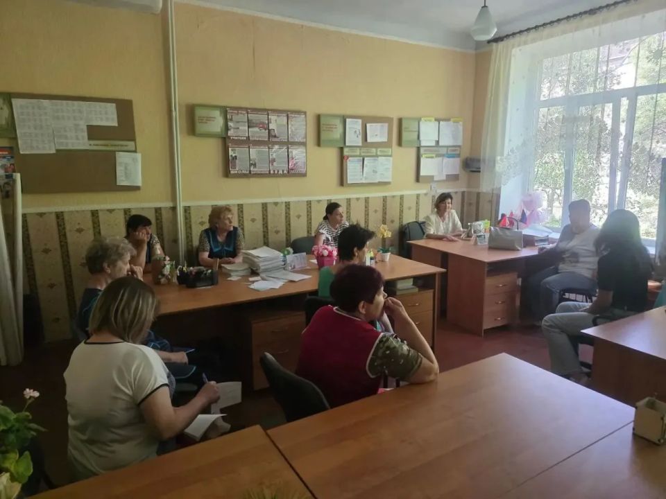 Денис Зубов: Встреча с трудовым коллективом Денис Зубов: Встреча с трудовым коллективом
