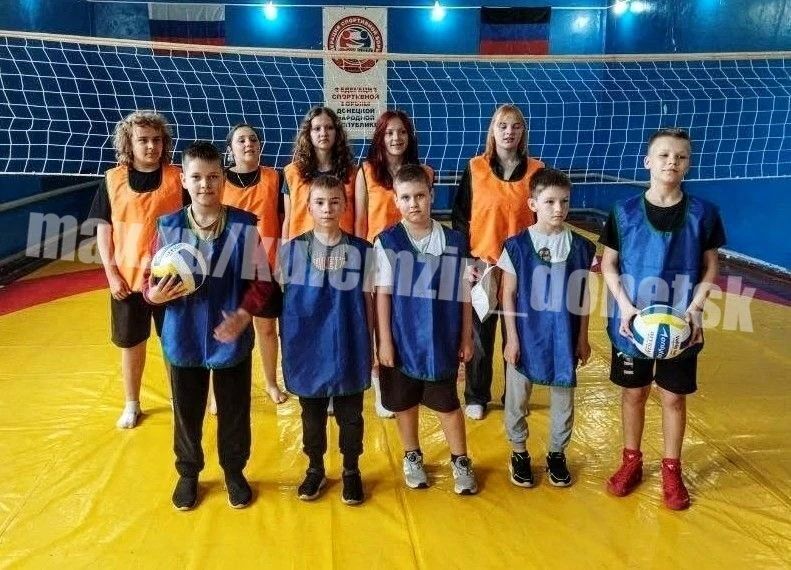 Месячник спорта в Донецке продолжает набирать обороты! Уже третью неделю горожане активно участвуют в масштабной акции «Спортивный Донбасс», организованной по инициативе Главы ДНР Дениса Пушилина при поддержке партии «Единая... Месячник спорта в Донецке продолжает набирать обороты! Уже третью неделю горожане активно участвуют в масштабной акции «Спортивный Донбасс», организованной по инициативе Главы ДНР Дениса Пушилина при поддержке партии «Единая...
