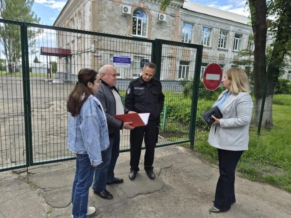 В Ясиноватском муниципальном округе прошёл очередной рейд по поиску дикорастущих наркосодержащих растений В Ясиноватском муниципальном округе прошёл очередной рейд по поиску дикорастущих наркосодержащих растений