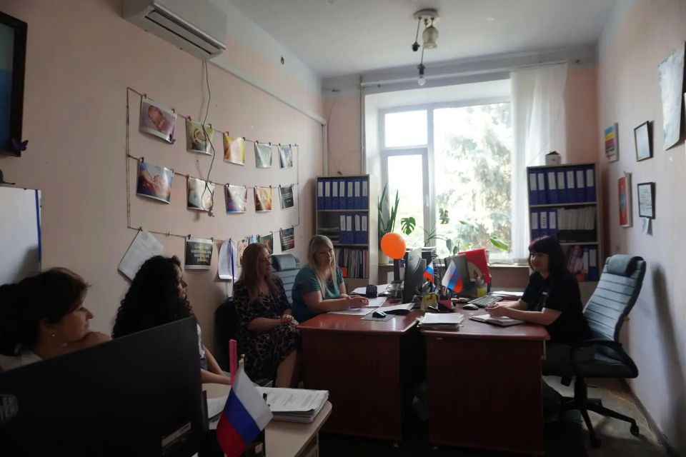 Заместитель Главы Администрации Володарского муниципального округа Васильева О.Ф. провела встречу с коллективом Отдела опеки и попечительства Администрации Володарского муниципального округа