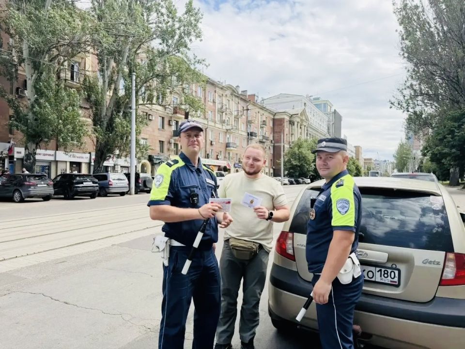 Госавтоинспекторы ведут профилактическую работу в столице Республики Госавтоинспекторы ведут профилактическую работу в столице Республики