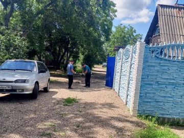 В Стожковском устраняют канализационные засоры