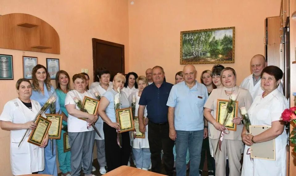 В Шахтерском округе чествовали работников сферы здравоохранения В Шахтерском округе чествовали работников сферы здравоохранения