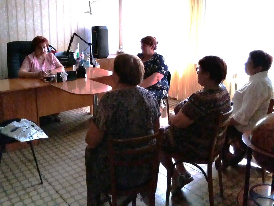 Начальник Кутейниковского территориального отдела Светлана Токарева встретилась с жителями пгт Войковский