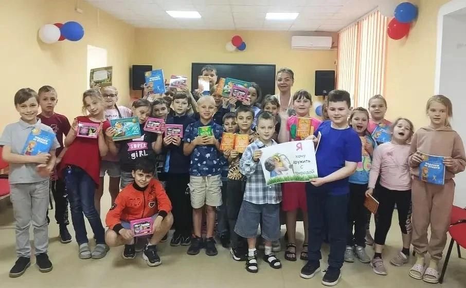 В рамках реализации партийного проекта «Единой России» «Защита животного мира» сотрудники центральной городской библиотеки провели для ребят из пришкольного лагеря школы № 2 яркое и доброе мероприятие под девизом: «Я хочу...
