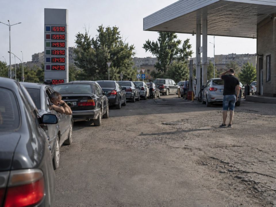 Стало известно, почему в ДНР бензин дороже, чем в соседних регионах