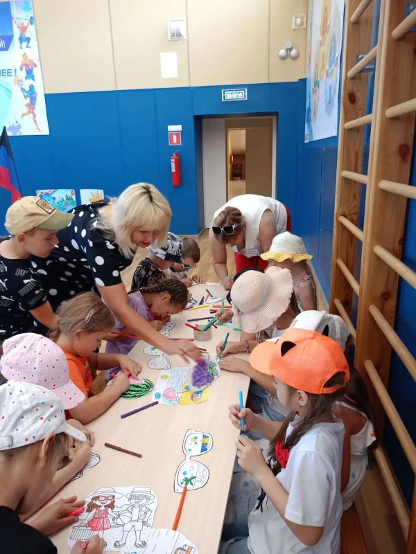 Волшебное завершение лета: в Новоазовской школе № 1 прошло закрытие лагеря «Капитошка» Волшебное завершение лета: в Новоазовской школе № 1 прошло закрытие лагеря «Капитошка»