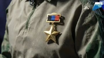 В рамках нацпроекта «Семья» ветераны боевых действий и участники СВО, уволенные с военной службы и официально признанные безработными или ищущими работу, могут заключить соцконтракт