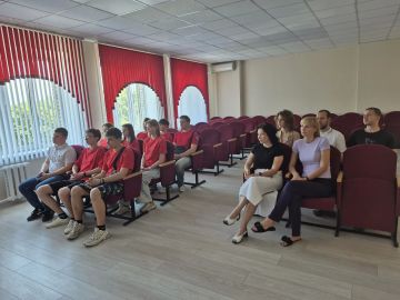 «Потомки победителей»: молодежь Ясиноватой хранит память о войне