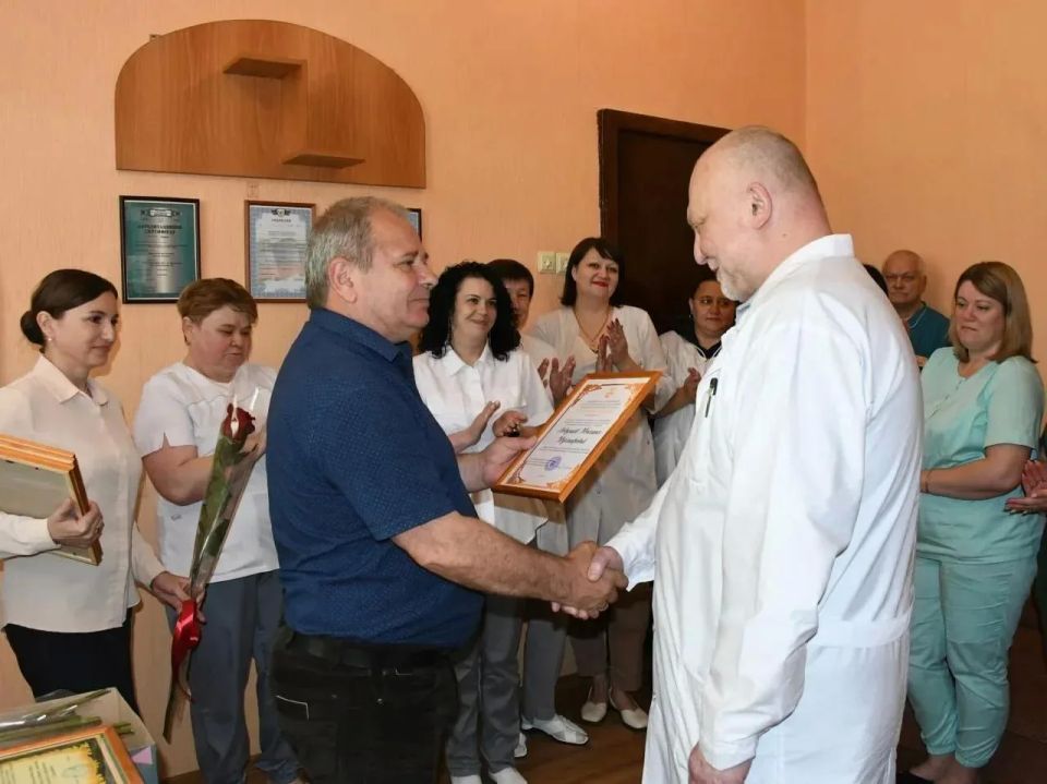 В Шахтерском округе чествовали работников сферы здравоохранения В Шахтерском округе чествовали работников сферы здравоохранения