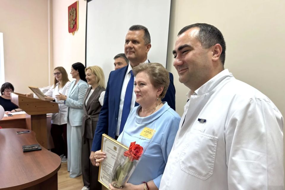 В Ставрополе поздравили с Днем медика сотрудников краевого кардиодиспансера