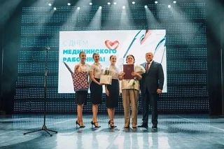 На концерте в ДНР ко Дню медработника побывал замминистра здравоохранения России
