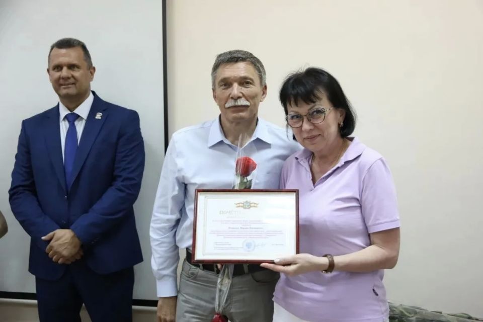 В Ставрополе поздравили с Днем медика сотрудников краевого кардиодиспансера В Ставрополе поздравили с Днем медика сотрудников краевого кардиодиспансера