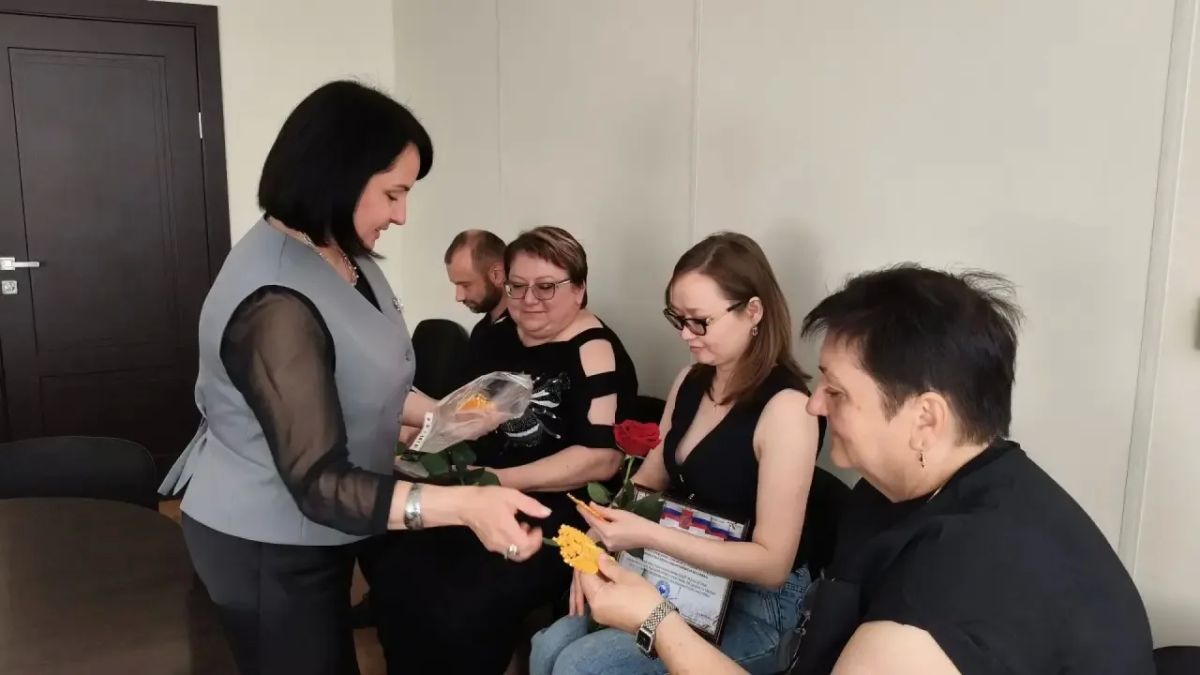 С днем медицинского работника! С днем медицинского работника!