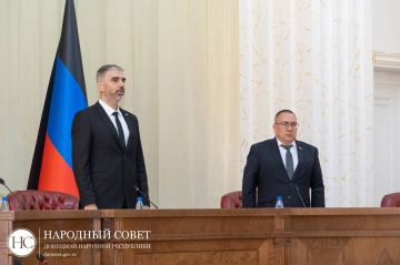 Владислав Подкова: На 91-м пленарном заседании Народного Совета ДНР вступил в должность заместителя председателя Комитета по молодёжной политике и патриотическому воспитанию