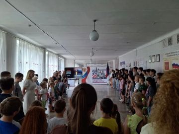 Сегодня наша школа склонила головы в знак скорби и памяти, присоединившись к всероссийской акции «Минута молчания в память о жертвах ВОВ»