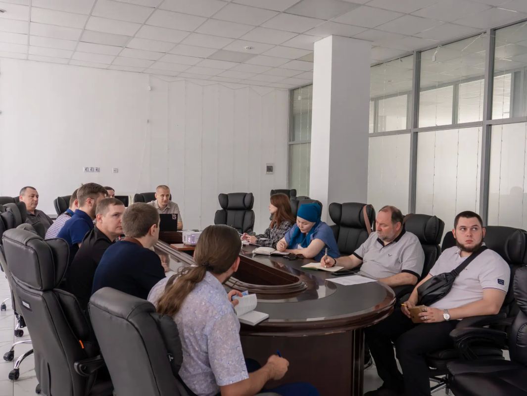У госслужащих ДНР теперь есть свой цифровой помощник! У госслужащих ДНР теперь есть свой цифровой помощник!