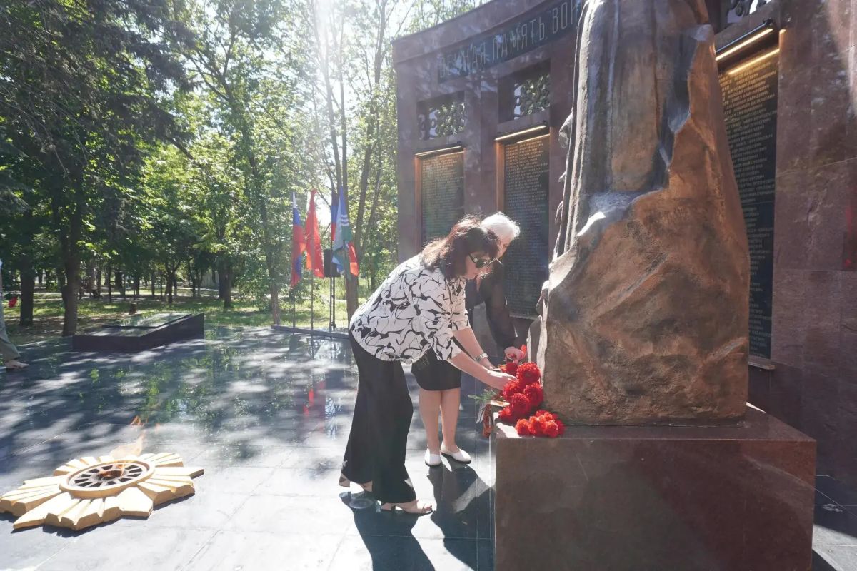 22 июня — День памяти и скорби, одна из самых трагических дат в истории нашей страны, день начала Великой Отечественной войны 22 июня — День памяти и скорби, одна из самых трагических дат в истории нашей страны, день начала Великой Отечественной войны