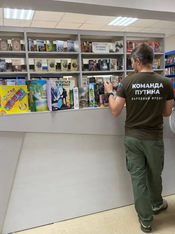 Евгений Поплавский: В эти выходные Харцызск с рабочим визитом посетил член партии «Единая Россия», помощник депутата Московской городской Думы Антон Поплавский Евгений Поплавский: В эти выходные Харцызск с рабочим визитом посетил член партии «Единая Россия», помощник депутата Московской городской Думы Антон Поплавский