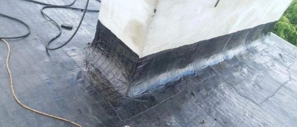 Хабаровский край восстановил придомовую территорию на улице Узловой в Дебальцево Хабаровский край восстановил придомовую территорию на улице Узловой в Дебальцево