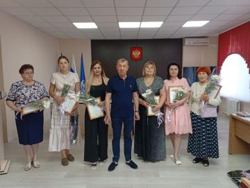Александр Пеняев: Поздравил с профессиональным праздником людей особой профессии – наших медицинских работников