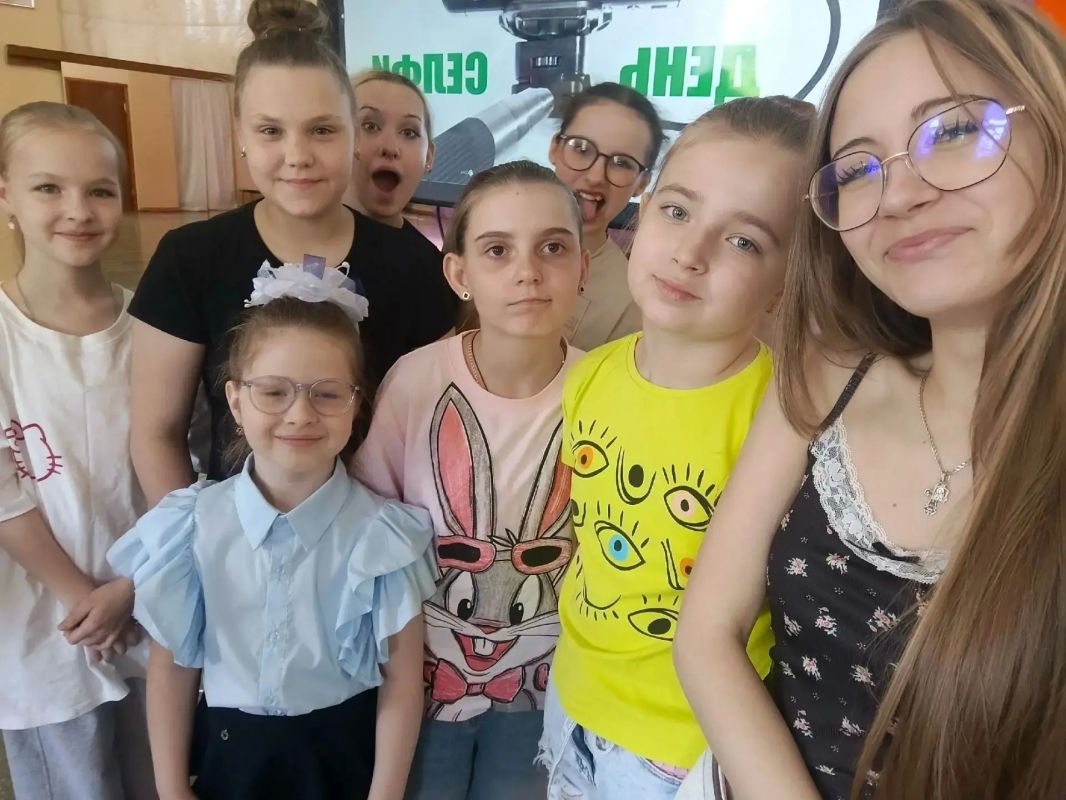В Снежном прошли познавательные и творческие мероприятия для жителей В Снежном прошли познавательные и творческие мероприятия для жителей