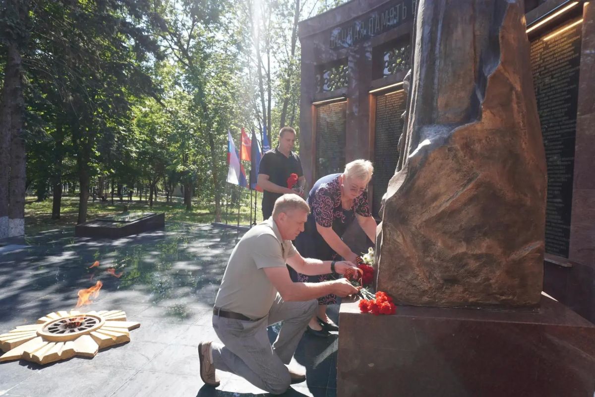 22 июня — День памяти и скорби, одна из самых трагических дат в истории нашей страны, день начала Великой Отечественной войны 22 июня — День памяти и скорби, одна из самых трагических дат в истории нашей страны, день начала Великой Отечественной войны