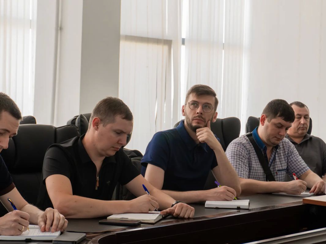 У госслужащих ДНР теперь есть свой цифровой помощник! У госслужащих ДНР теперь есть свой цифровой помощник!