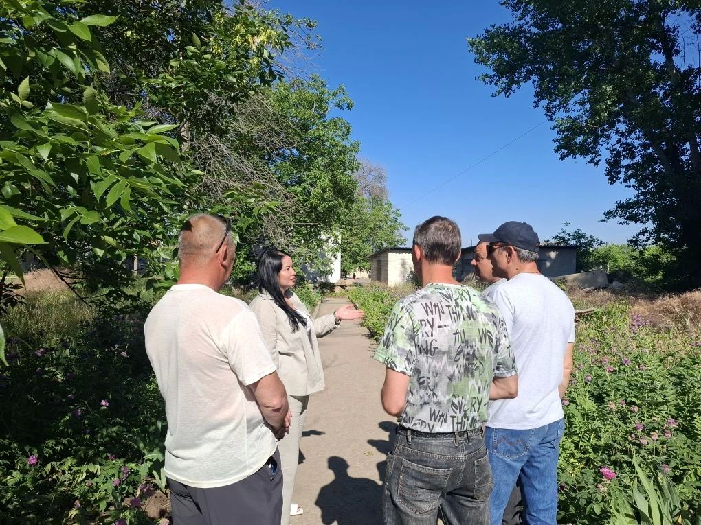 Руководитель общественной приемной местного отделения Всероссийской политической партии «Единая Россия» Анжелика Россоха провела встречу с жителями в пгт Мироновский