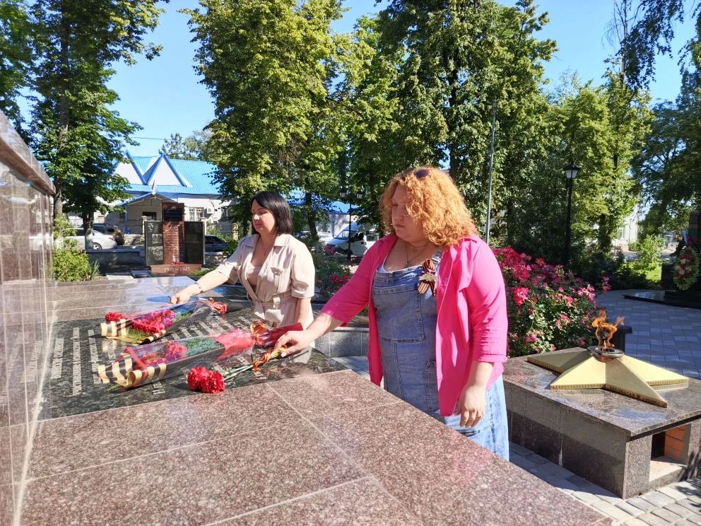 22 июня 1941 года — эта дата навсегда останется в народной памяти как день начала величайшей трагедии, разделившей историю нашей страны и всего мира на «до» и «после» 22 июня 1941 года — эта дата навсегда останется в народной памяти как день начала величайшей трагедии, разделившей историю нашей страны и всего мира на «до» и «после»