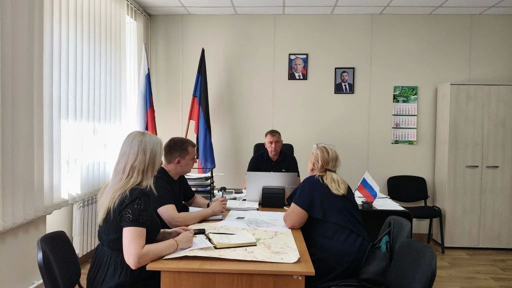 Заместитель главы администрации Волновахского муниципального округа Олег Сидоренко провел прием граждан