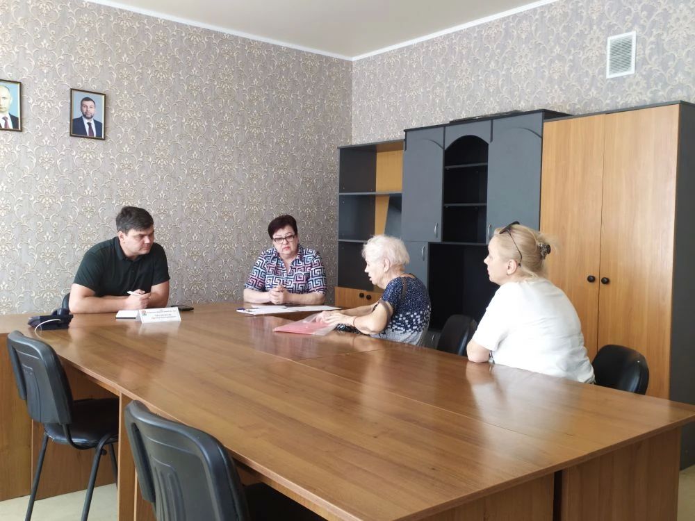 22 июня 2026 года, Глава муниципального образования городской округ Торез Артем Чесноков провел прием населения по личным вопросам 22 июня 2026 года, Глава муниципального образования городской округ Торез Артем Чесноков провел прием населения по личным вопросам