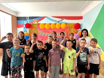 В Снежном прошли познавательные и творческие мероприятия для жителей