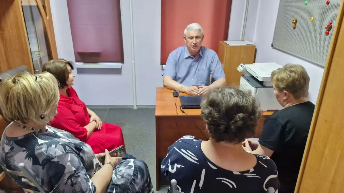Наталья Бегуненко: По поручению Главы ДНР Дениса Пушилина в Петровском районе продолжаются встречи с населением Наталья Бегуненко: По поручению Главы ДНР Дениса Пушилина в Петровском районе продолжаются встречи с населением