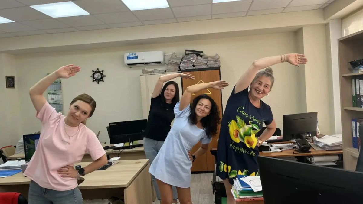 "В ЗДОРОВОМ ТЕЛЕ – ЗДОРОВЫЙ ДУХ!": В РАМКАХ АКЦИИ "СПОРТИВНЫЙ ДОНБАСС" В ГУП ДНР "ДОНБАССТЕПЛОЭНЕРГО" ДАН СТАРТ ЕЖЕДНЕВНОЙ УТРЕННЕЙ ЗАРЯДКЕ "В ЗДОРОВОМ ТЕЛЕ – ЗДОРОВЫЙ ДУХ!": В РАМКАХ АКЦИИ "СПОРТИВНЫЙ ДОНБАСС" В ГУП ДНР "ДОНБАССТЕПЛОЭНЕРГО" ДАН СТАРТ ЕЖЕДНЕВНОЙ УТРЕННЕЙ ЗАРЯДКЕ