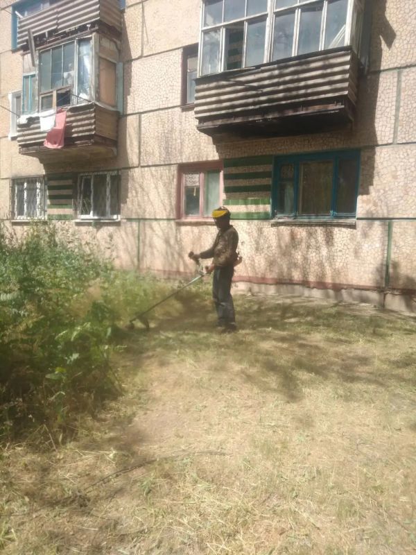 В соответствии с планом благоустройства и поддержания санитарного состояния территорий, производственный участок города Дебальцево, посёлка городского типа Мироновский и города Светлодарск Енакиевского филиала по управлению... В соответствии с планом благоустройства и поддержания санитарного состояния территорий, производственный участок города Дебальцево, посёлка городского типа Мироновский и города Светлодарск Енакиевского филиала по управлению...