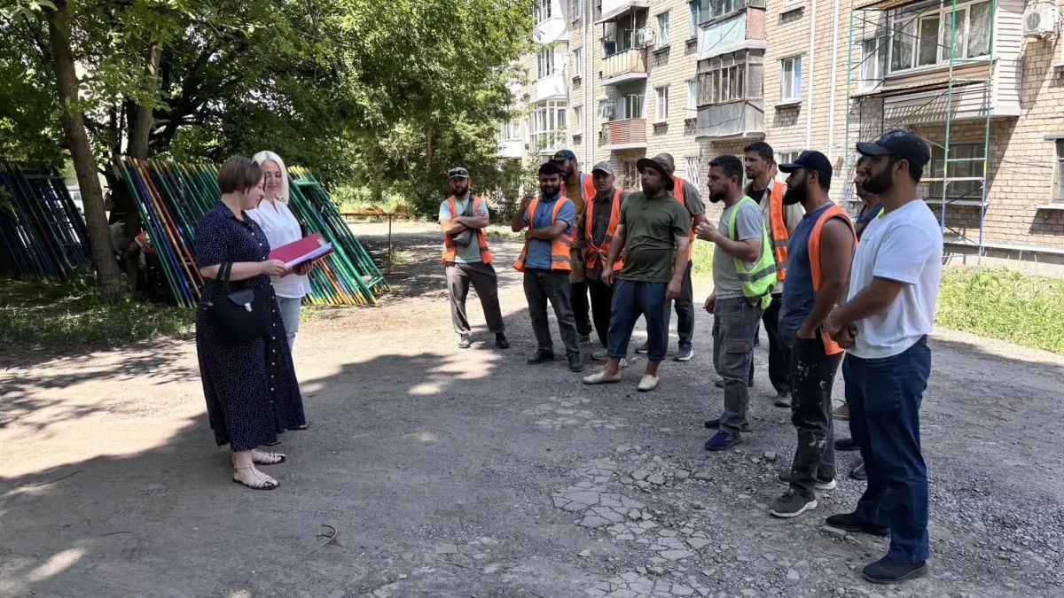 Забота о людях — залог стабильности: диалог администрации с трудовыми мигрантами Забота о людях — залог стабильности: диалог администрации с трудовыми мигрантами