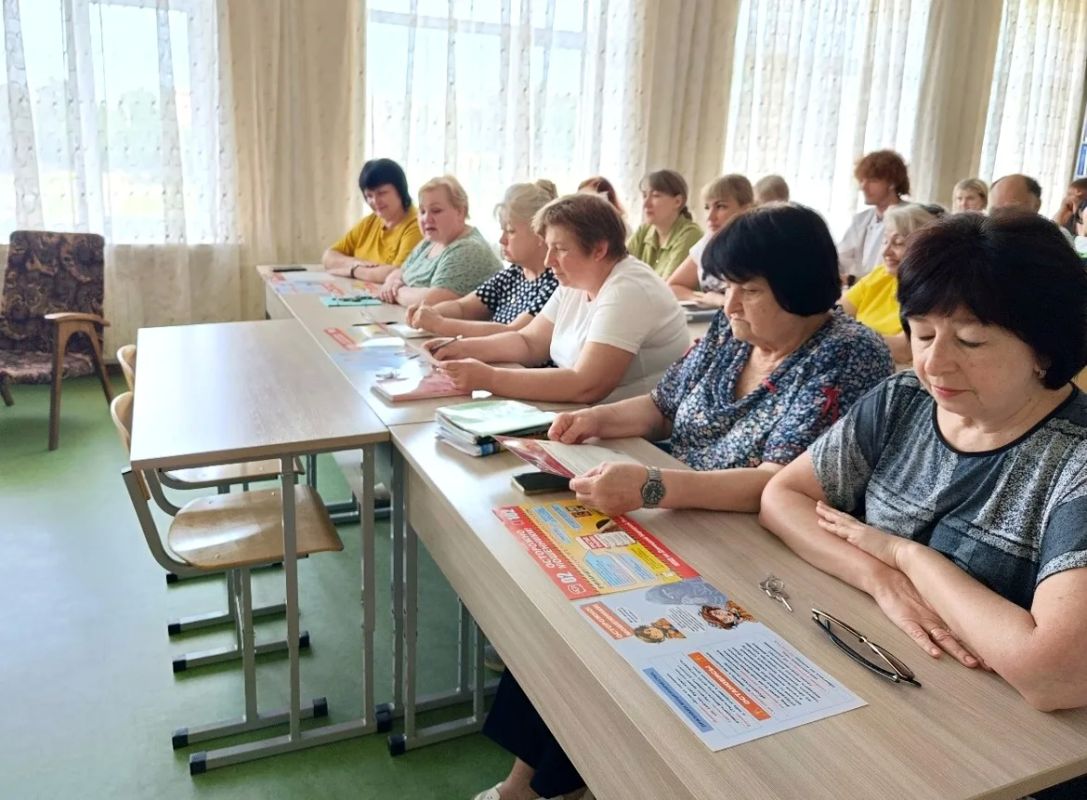 В городах Шахтерске и Снежное полицейские провели мероприятия против дистанционного мошенничества В городах Шахтерске и Снежное полицейские провели мероприятия против дистанционного мошенничества