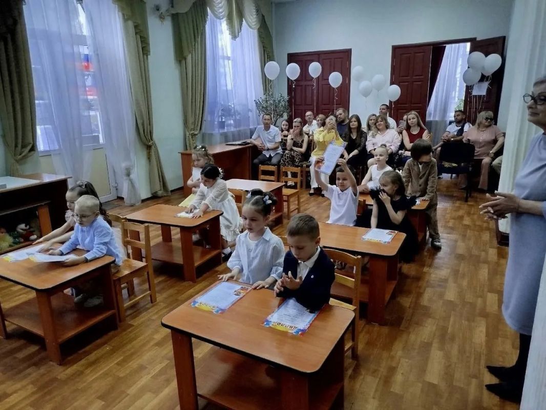 В добрый путь, «Познайка»! Выпускной в участке дополнительного детского досуга Детской железной дороги В добрый путь, «Познайка»! Выпускной в участке дополнительного детского досуга Детской железной дороги