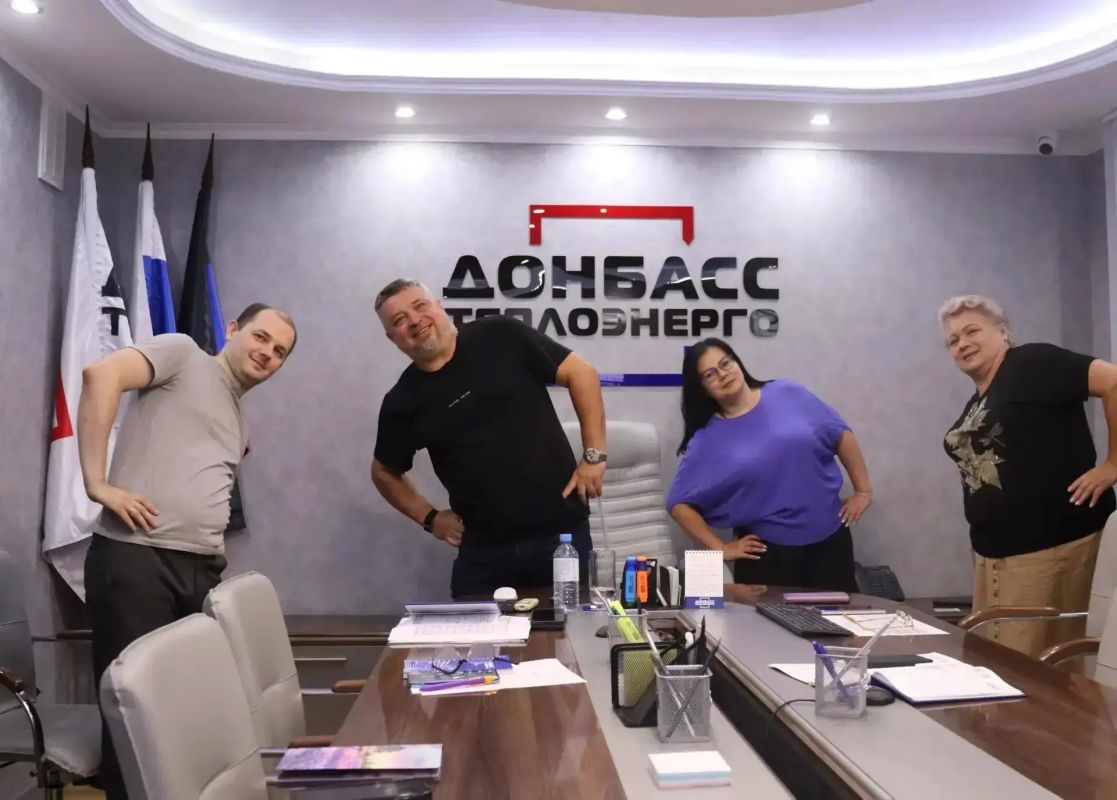 "В ЗДОРОВОМ ТЕЛЕ – ЗДОРОВЫЙ ДУХ!": В РАМКАХ АКЦИИ "СПОРТИВНЫЙ ДОНБАСС" В ГУП ДНР "ДОНБАССТЕПЛОЭНЕРГО" ДАН СТАРТ ЕЖЕДНЕВНОЙ УТРЕННЕЙ ЗАРЯДКЕ