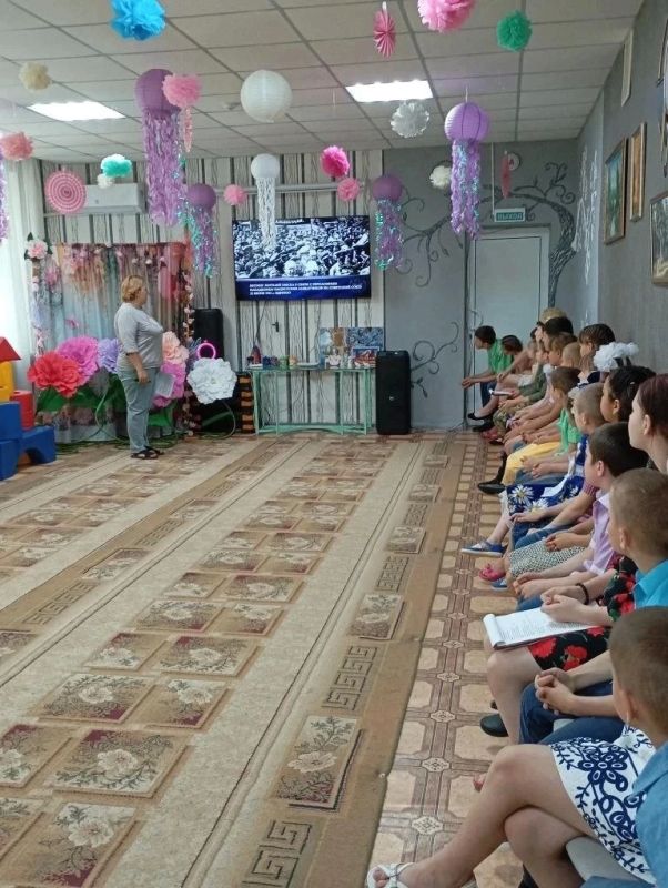 «Минута молчания» прошла в социально-реабилитационном центре для несовершеннолетних Харцызска «Минута молчания» прошла в социально-реабилитационном центре для несовершеннолетних Харцызска